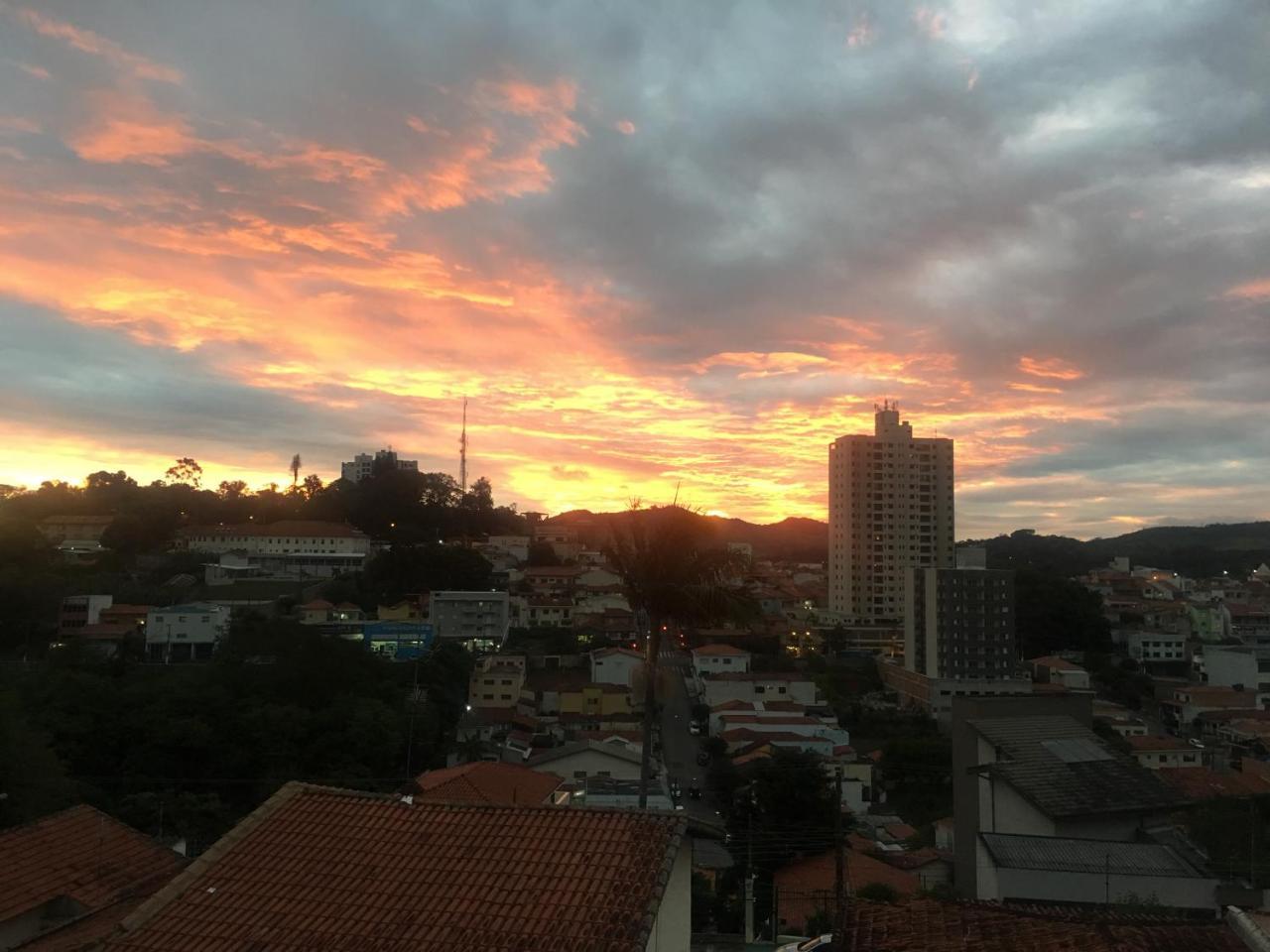 Pousada Casa De Braganca Bragança Paulista Eksteriør bilde